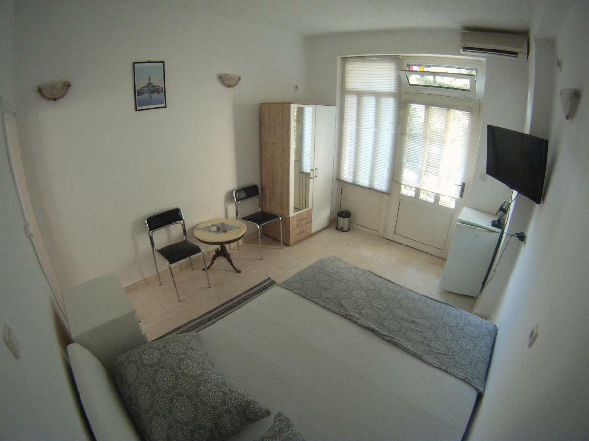 Salona Suite Екстериор снимка