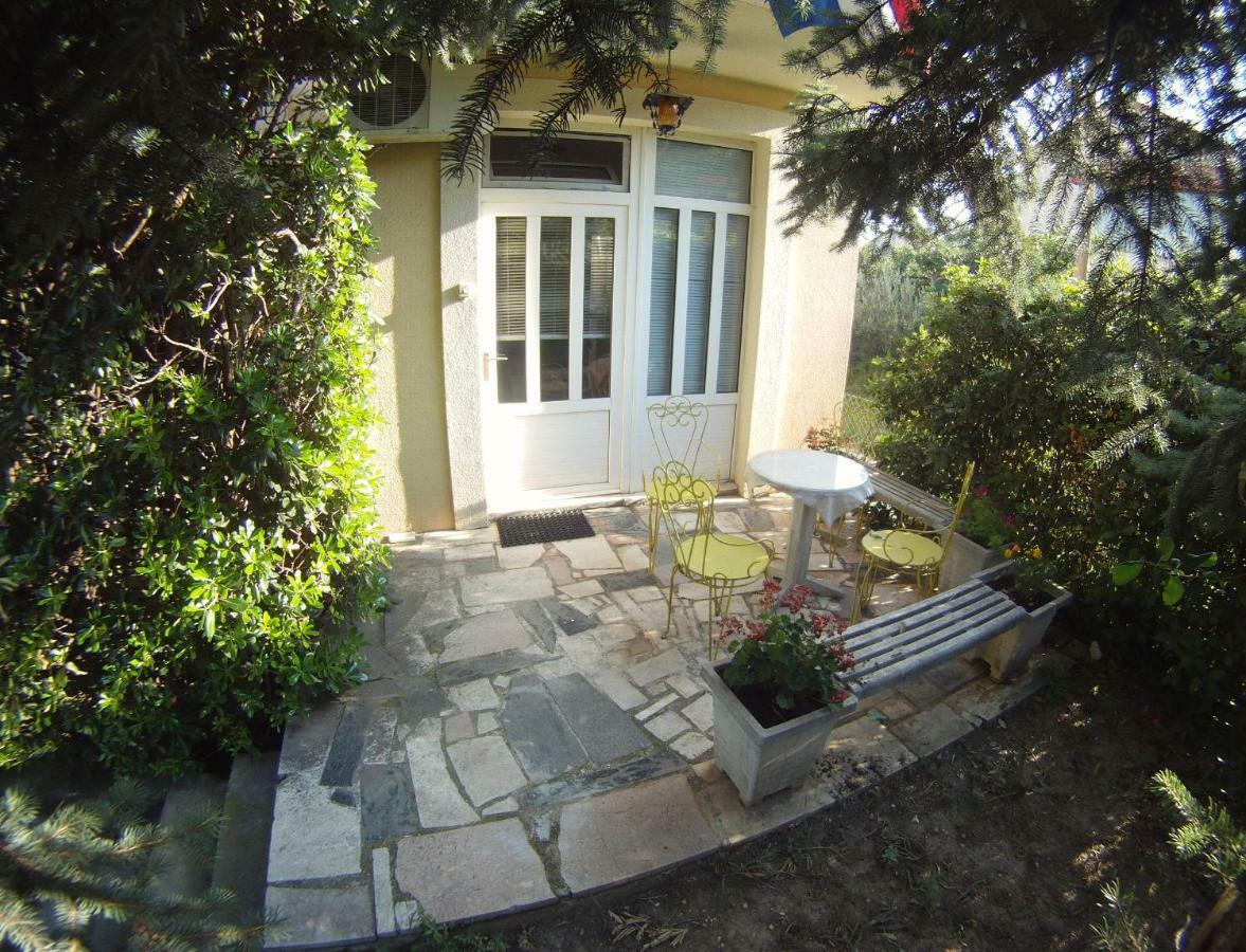 Salona Suite Екстериор снимка